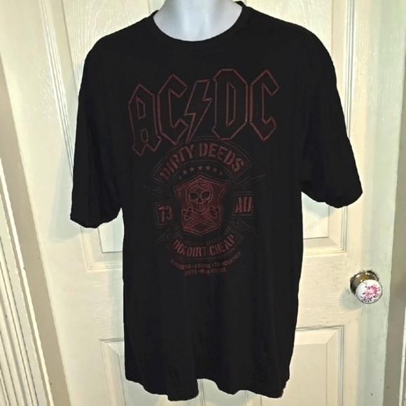 Liquid Blue | Shirts | Liquid Blue Acdc Graphic Tshirt Mens Xxl Tee ...